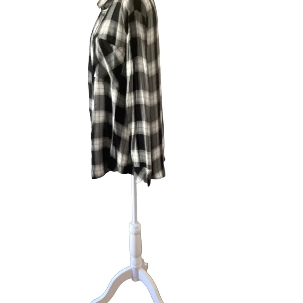 Sanctuary Button-Down Blouse Size Large. NWT-New with Taga - Picture 6 of 8